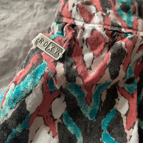 Roxy Shorts - Picture 2 of 3